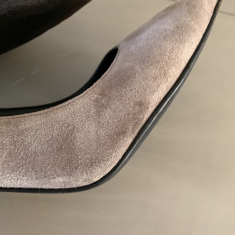 Saint Laurent Gray Suede Pointed Toe Pumps 39.5 - Picture 8 of 10